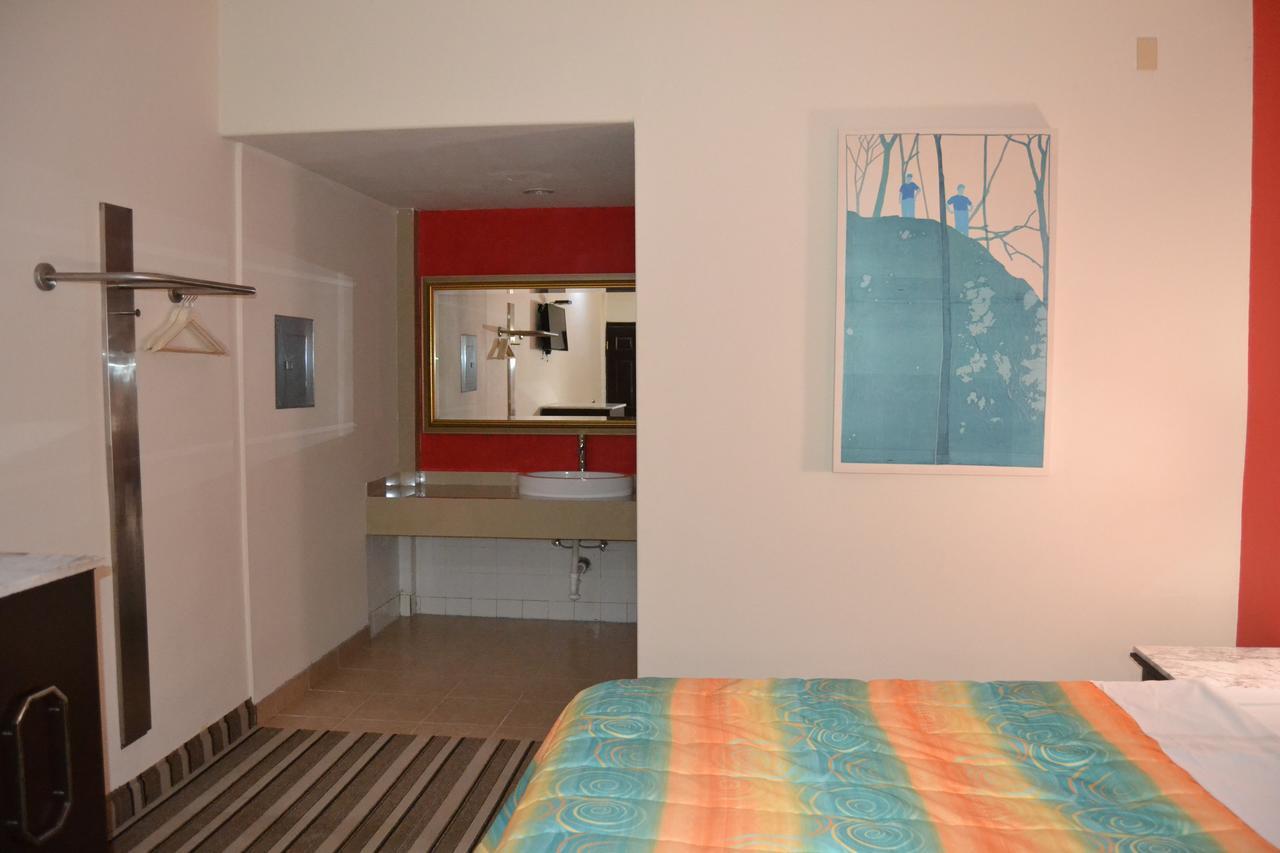 Las Torres Otel Mexicali Dış mekan fotoğraf