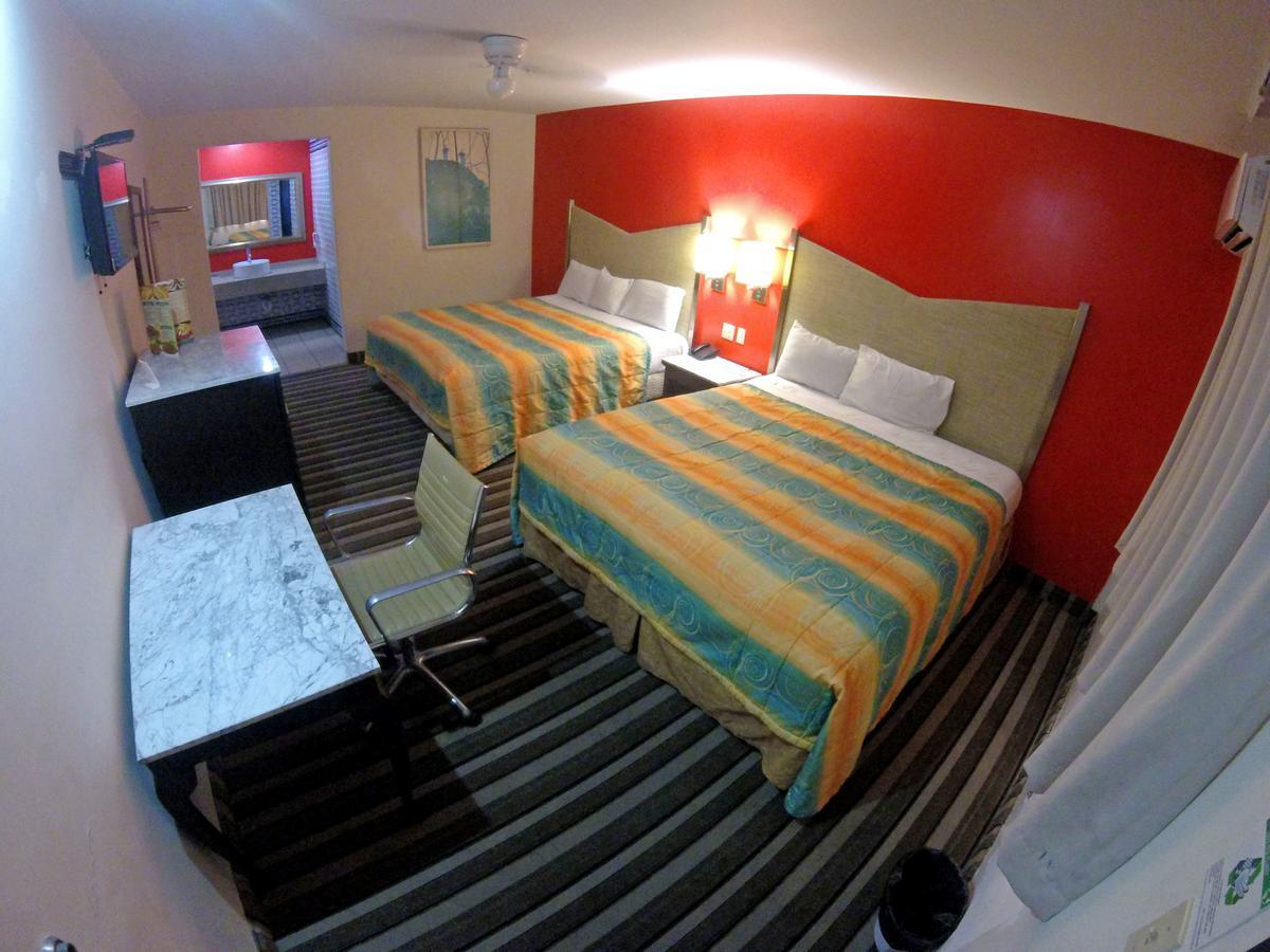 Las Torres Otel Mexicali Dış mekan fotoğraf