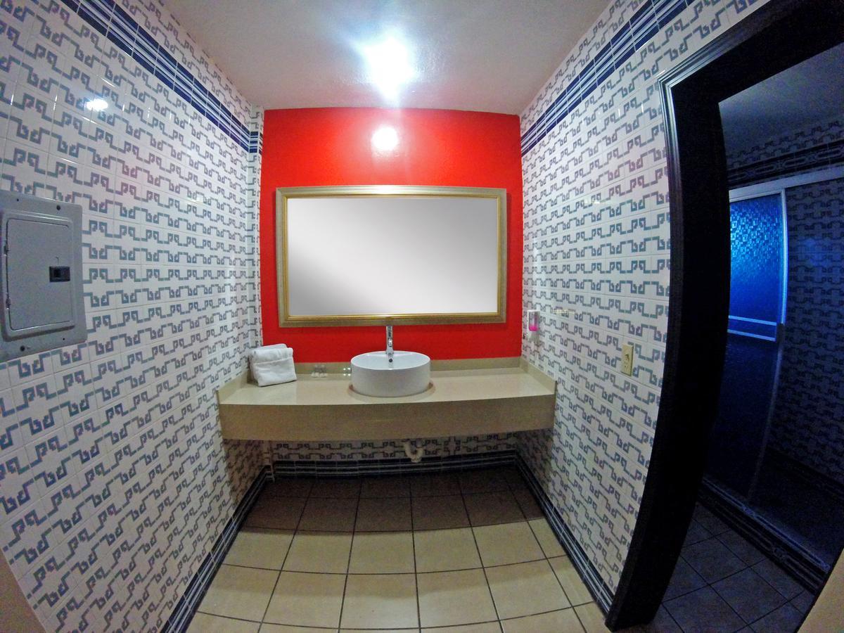 Las Torres Otel Mexicali Dış mekan fotoğraf
